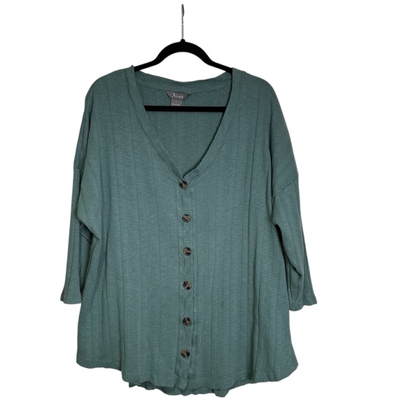 Natural Reflections XL V-Neck Front Button Quarter Sleeve Top - Picture 1 of 5